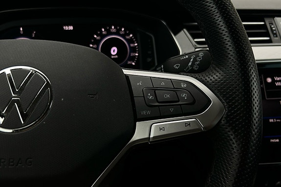 Volkswagen Passat 27 of 28