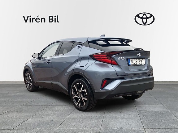Toyota C-HR 3 of 11