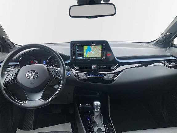 Toyota C-HR 9 of 11