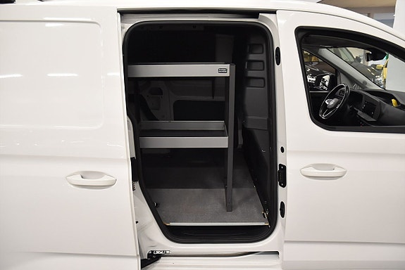 Volkswagen Caddy 18 of 19