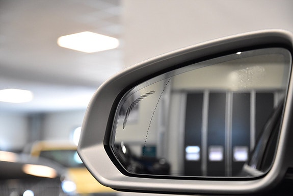 Volvo V90 16 of 29