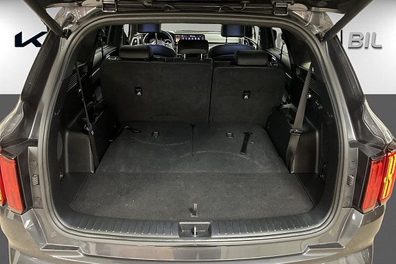 Kia Sorento 15 of 27