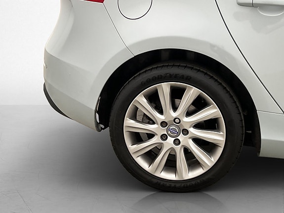Volvo V40 28 of 29