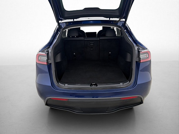 Tesla Model Y 30 of 30