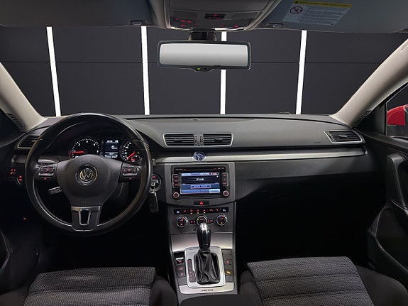 Volkswagen Passat 29 of 29