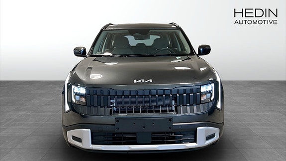 Kia Seltos 8 of 11