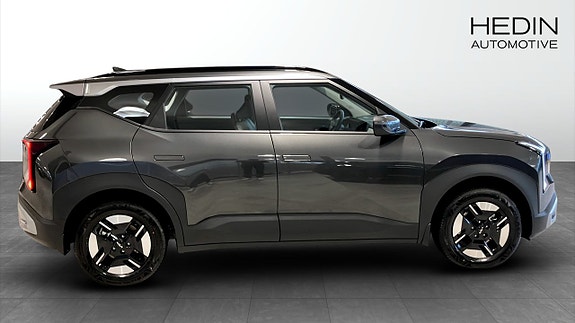 Kia Seltos 6 of 11