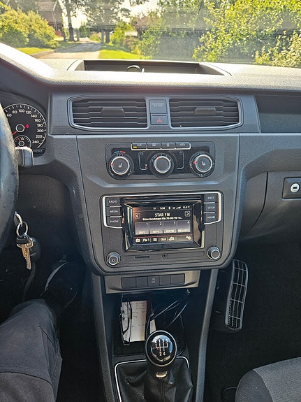 Volkswagen Caddy 8 of 8