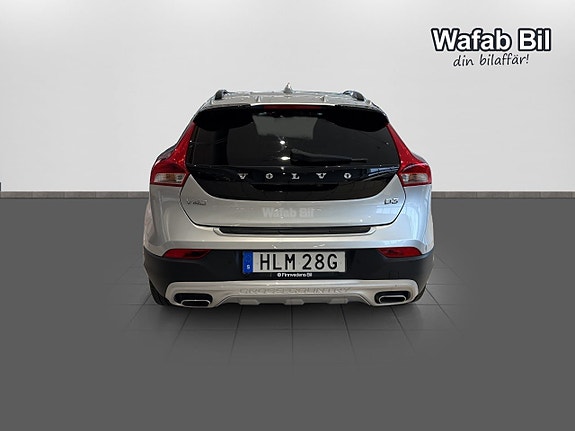 Volvo V40 Cross Country 5 of 15