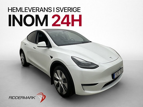 Tesla Model Y 4 of 30