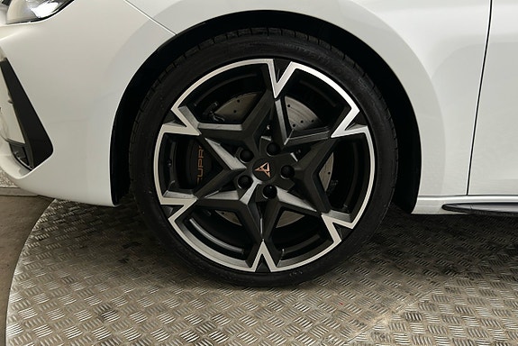 Cupra Leon 12 of 24
