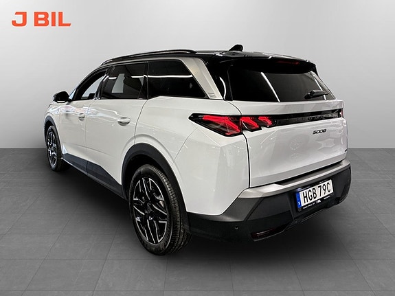 Peugeot 5008 3 of 19
