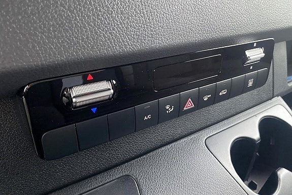 Mercedes-Benz eSprinter 420 12 of 14