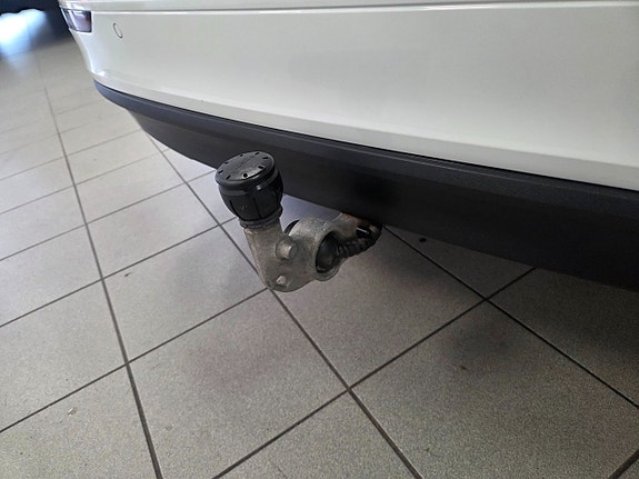 Volvo V60 9 of 27