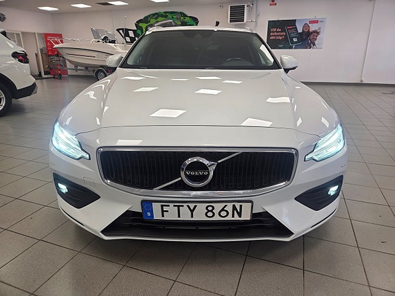 Volvo V60 19 of 27