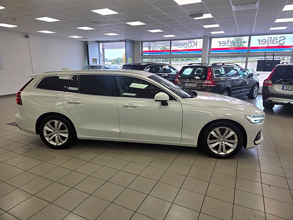 Volvo V60 14 of 27