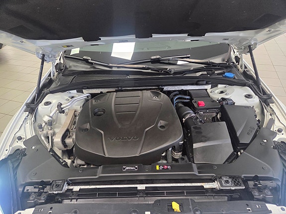 Volvo V60 18 of 27