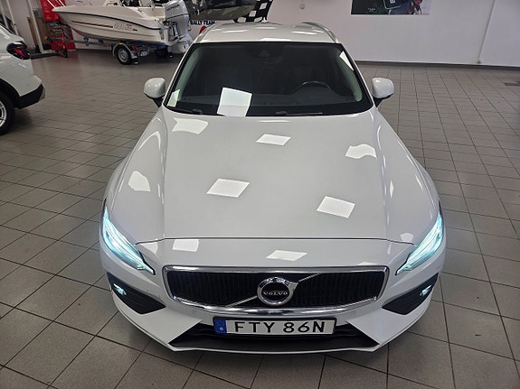 Volvo V60 17 of 27