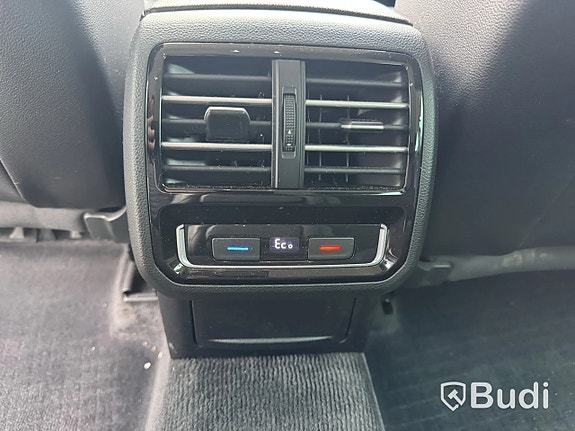 Volkswagen Passat 27 of 27