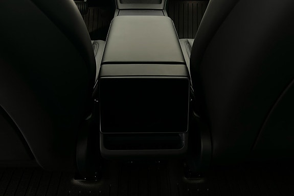 Tesla Model 3 22 of 25