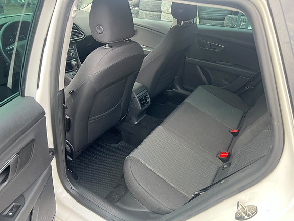 Seat Leon 9 of 10