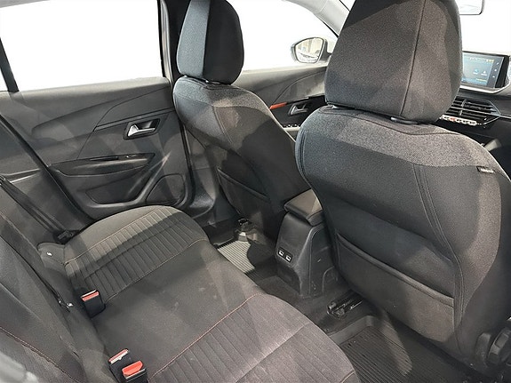 Peugeot e-208 14 of 17
