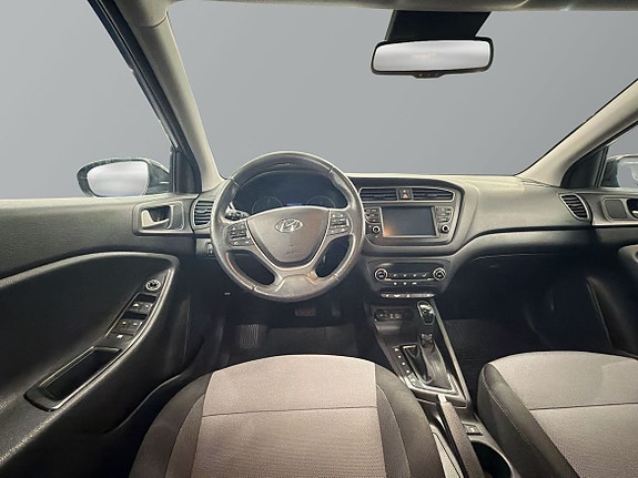 Hyundai i20 10 of 22