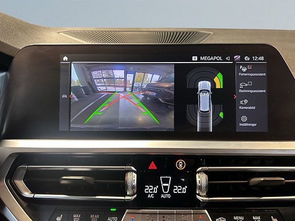 BMW 320i 11 of 18