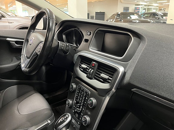 Volvo V40 18 of 24