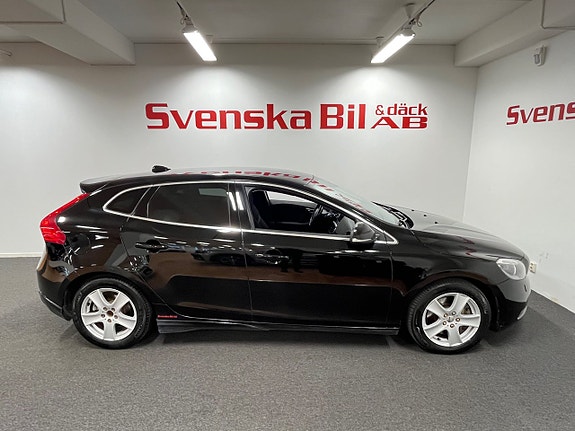 Volvo V40 5 of 24