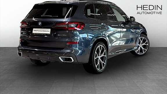 BMW X5 2 of 9