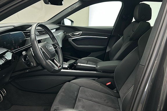 Audi Q8 e-tron 10 of 28
