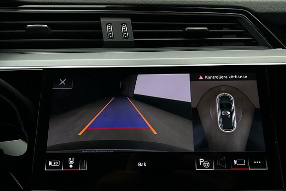 Audi Q8 e-tron 26 of 28