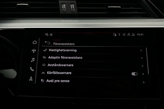 Audi Q8 e-tron 23 of 28