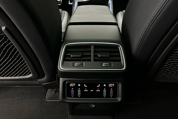Audi Q8 e-tron 22 of 28