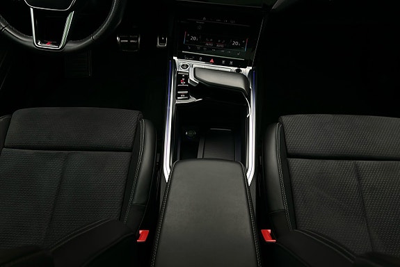 Audi Q8 e-tron 9 of 28