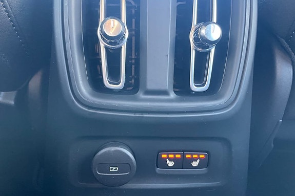 Volvo XC40 22 of 24