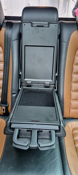 Volkswagen Passat 10 of 27