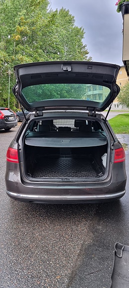 Volkswagen Passat 21 of 27