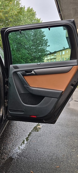 Volkswagen Passat 14 of 27
