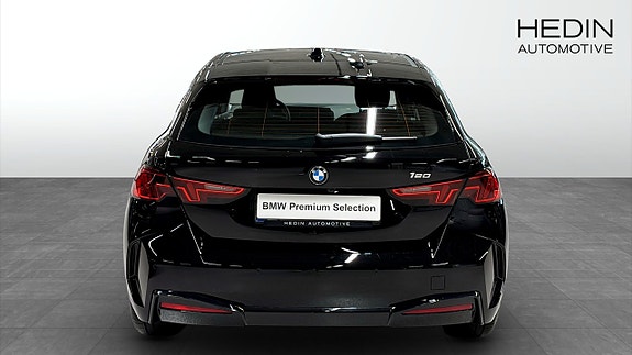 BMW 120 7 of 9