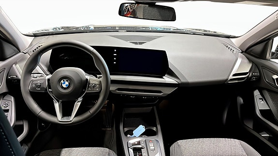 BMW 120 4 of 9