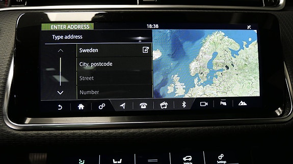 Land Rover Range Rover Evoque 15 of 19