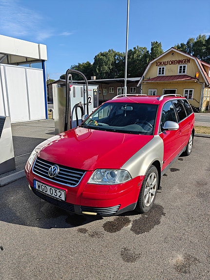 Volkswagen Passat 3 of 5
