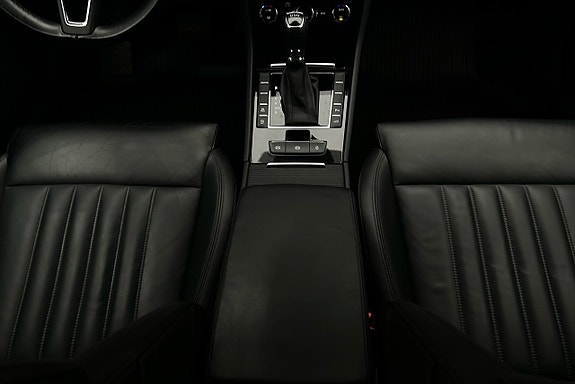Skoda Superb 9 of 28