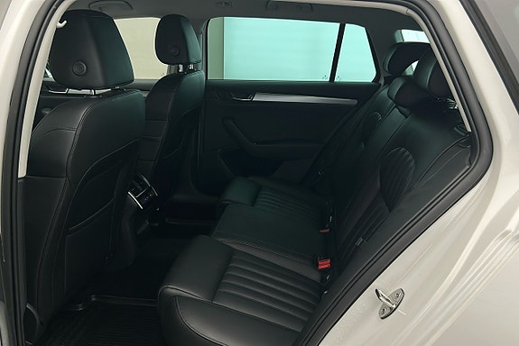 Skoda Superb 13 of 28