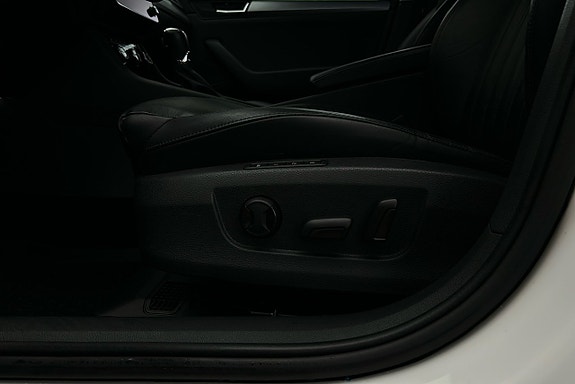 Skoda Superb 18 of 28