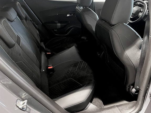 Peugeot 2008 15 of 18