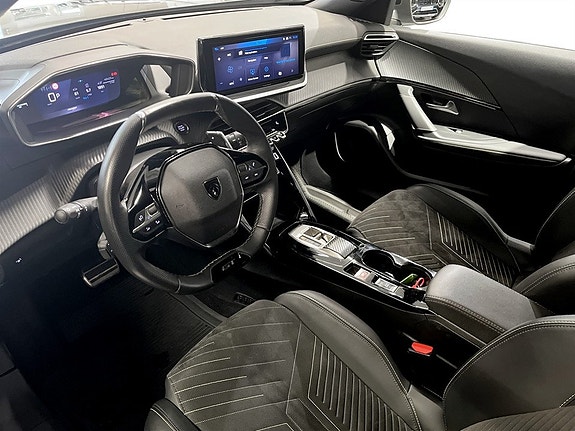 Peugeot 2008 6 of 18