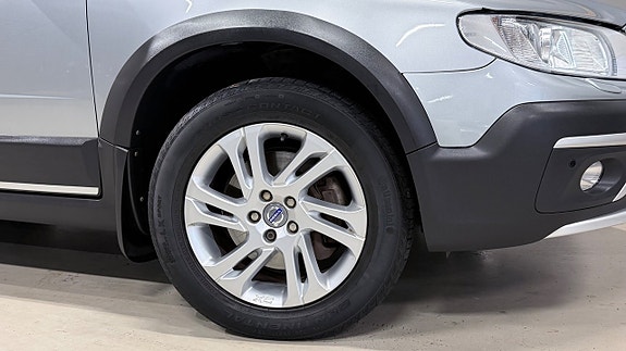 Volvo XC70 3 of 22
